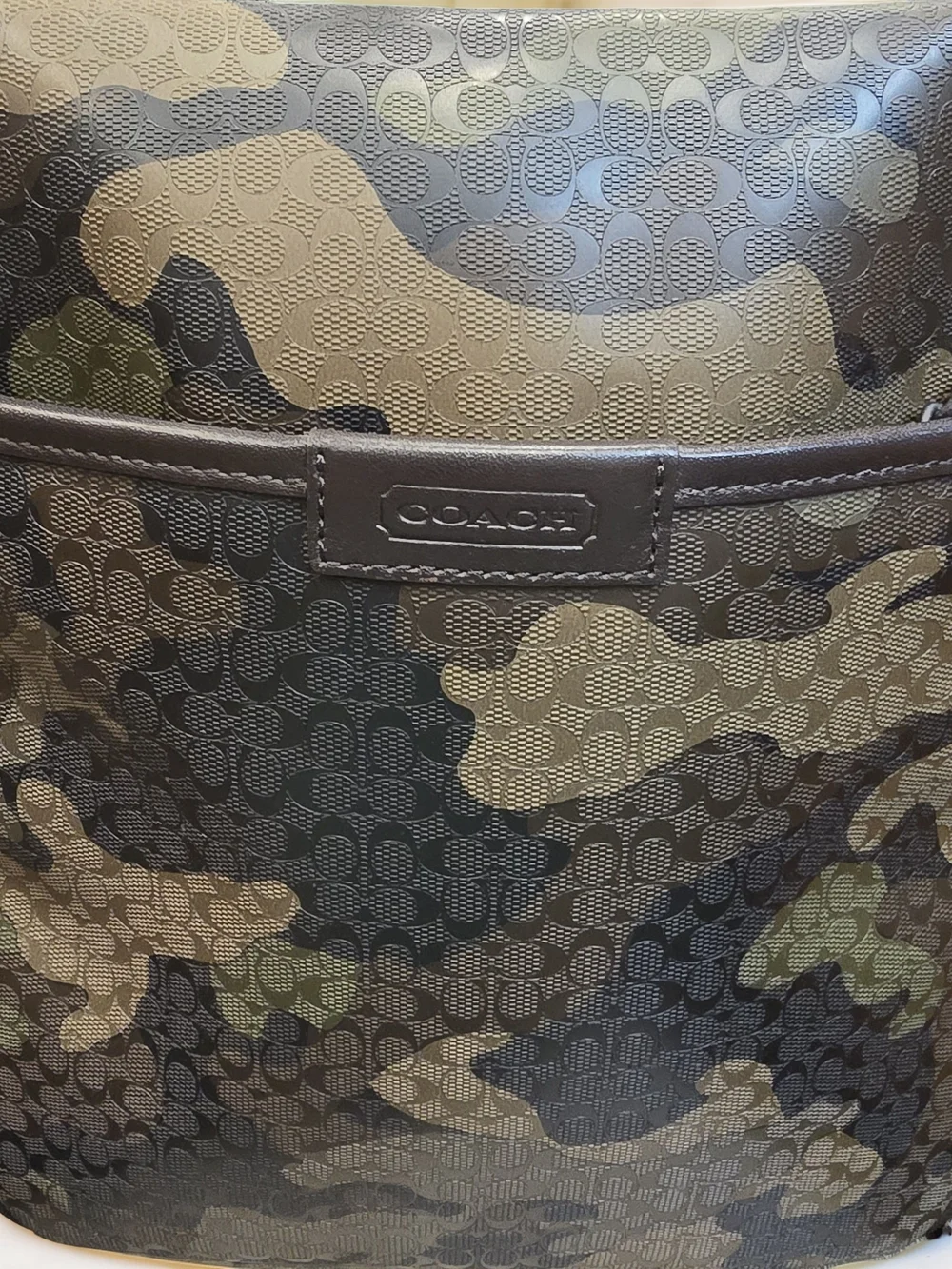 Coach stunning piece